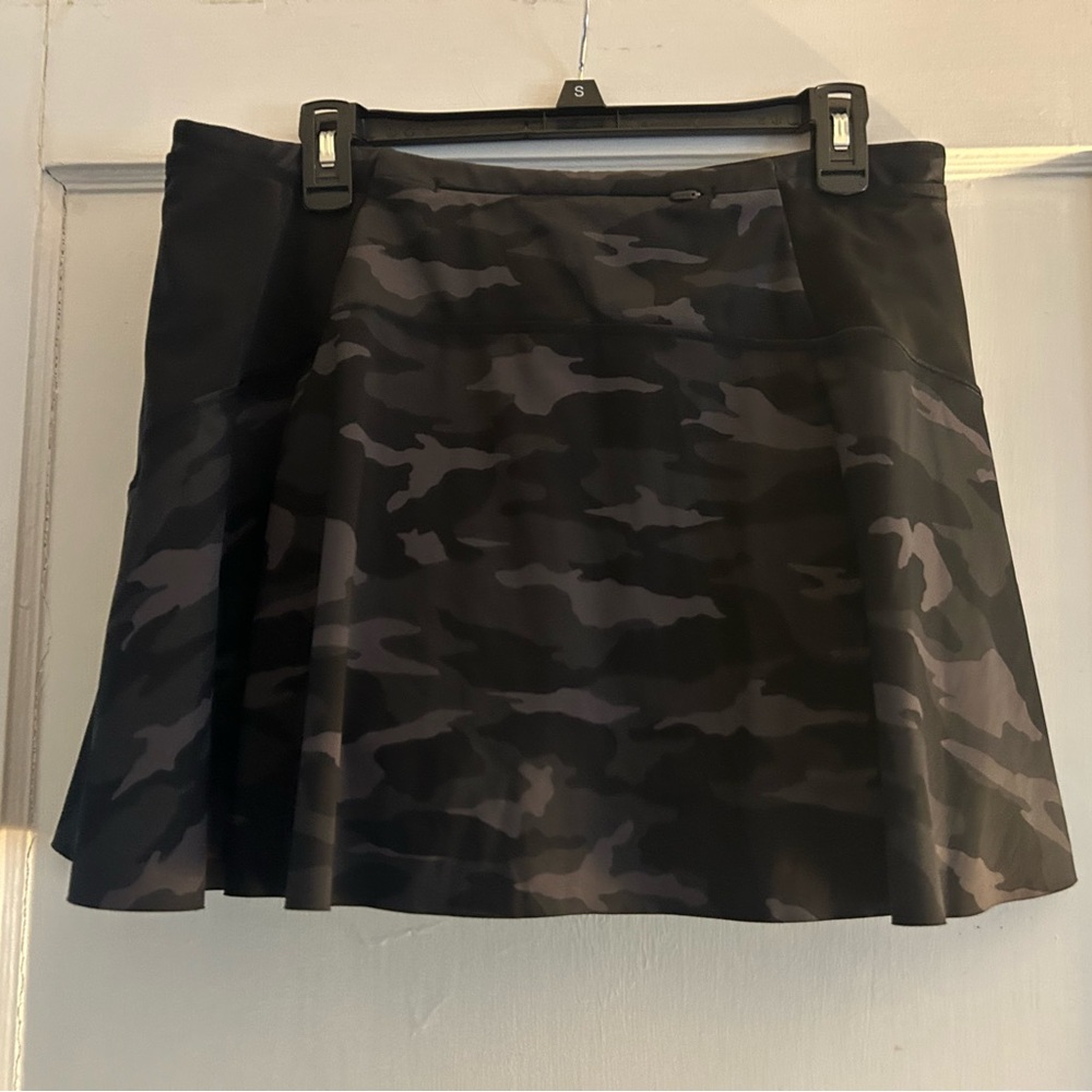 Athleta Black Camo Skirt